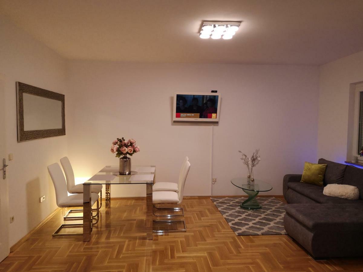 Suite Vigo เมดูลิน ภายนอก รูปภาพ