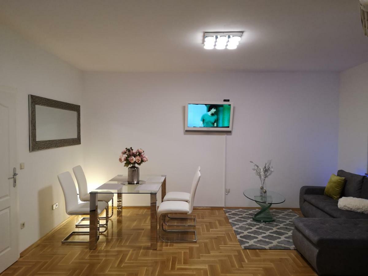 Suite Vigo เมดูลิน ภายนอก รูปภาพ
